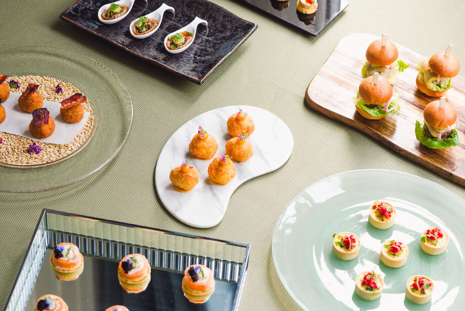 ROSL_six_park_place_canapes1