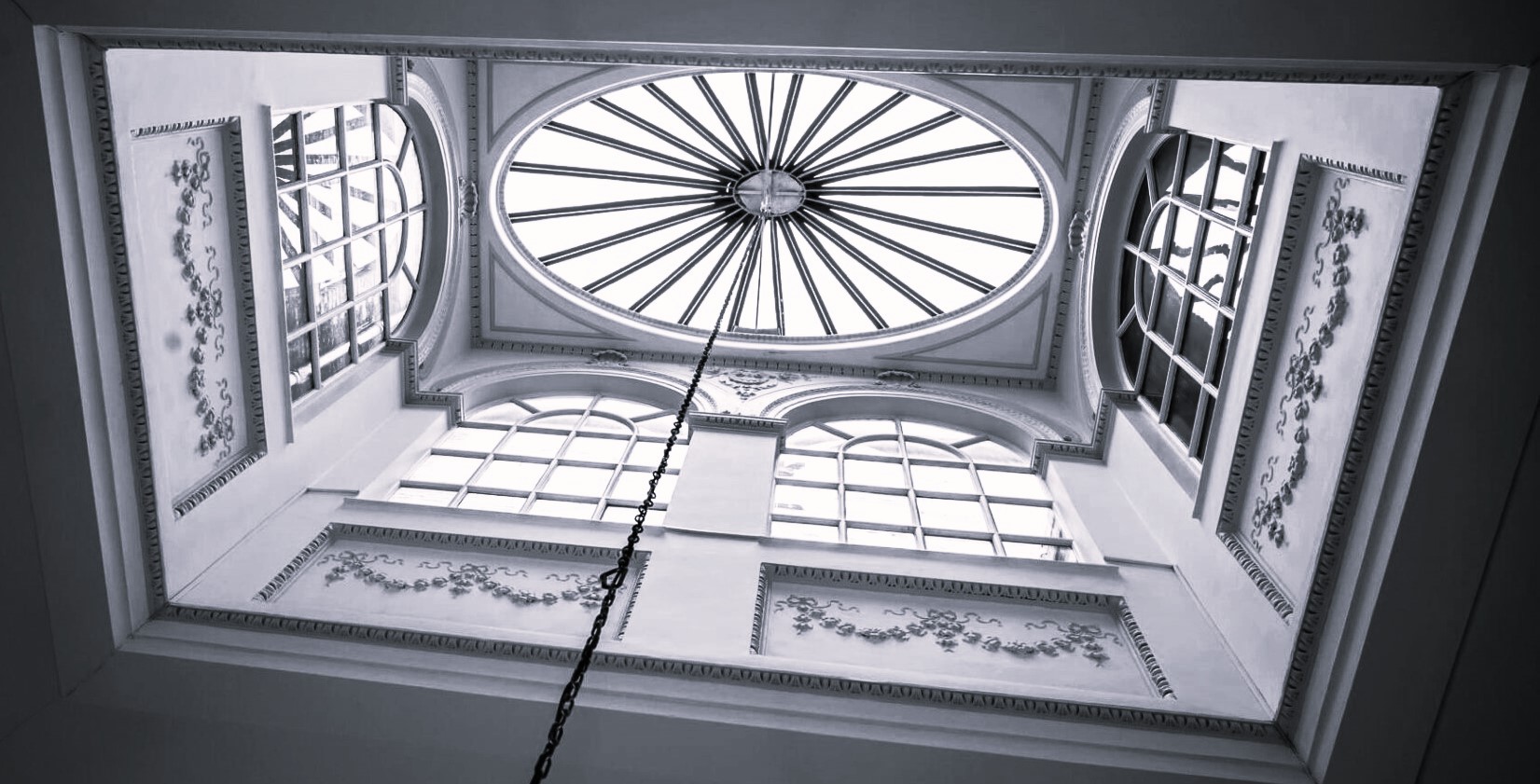 ROSL_ceiling-detail2-1900x1000bw