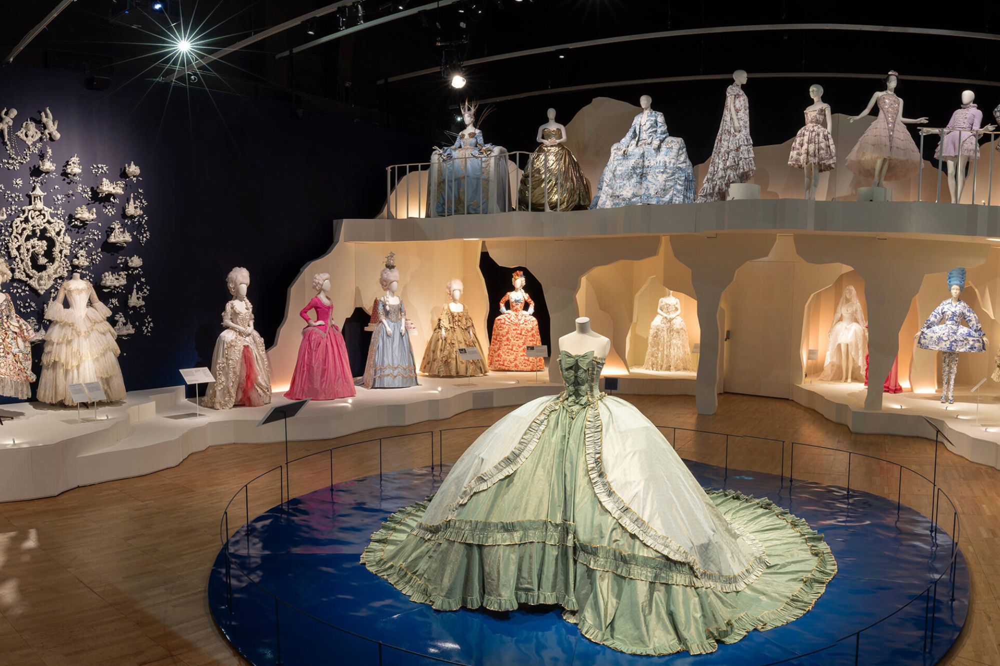 Marie Antoinette exhibition at V&A