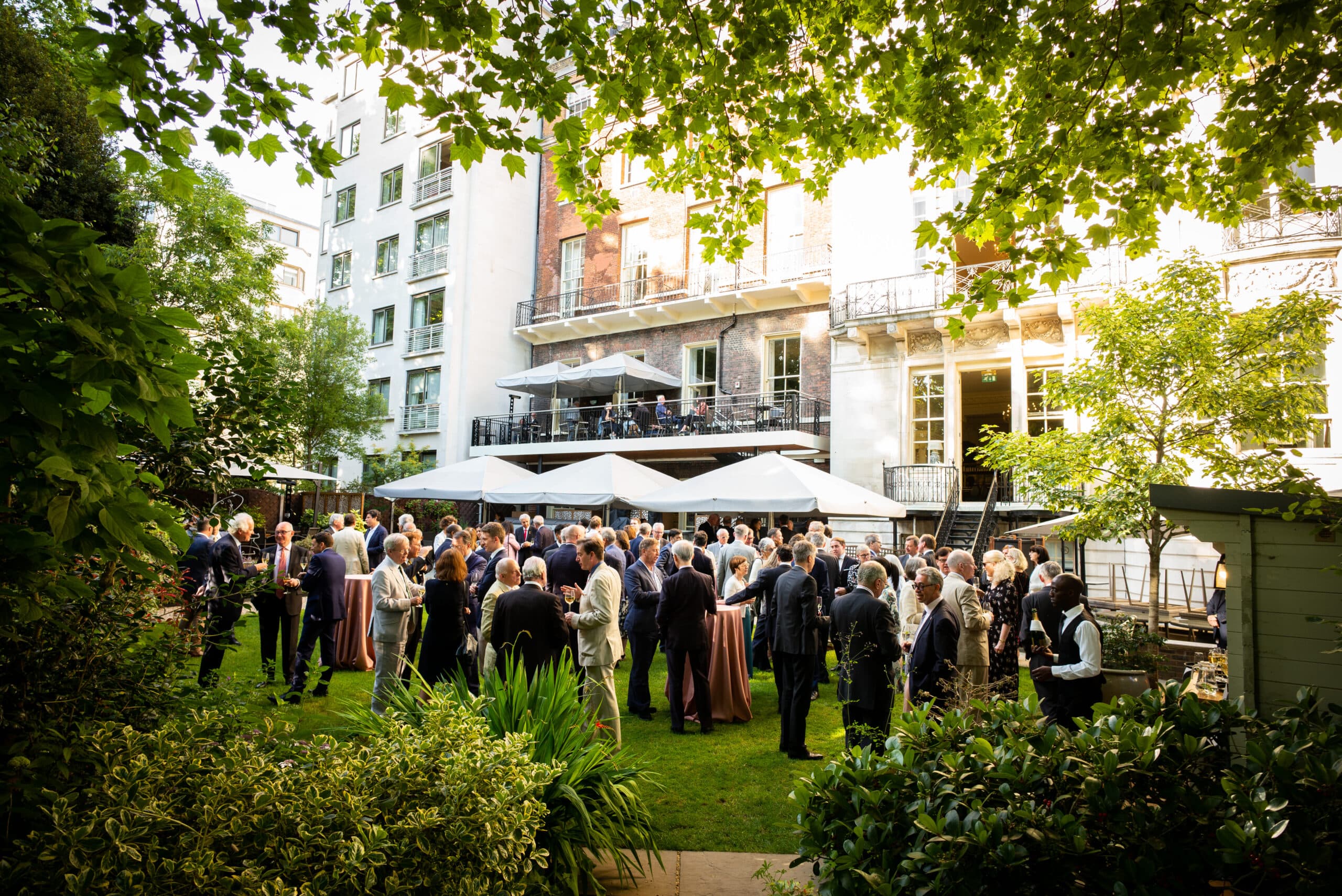 ROSL-garden-party-scaled-min